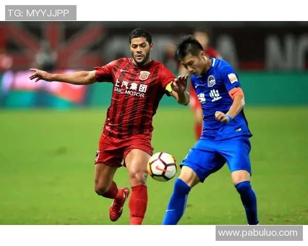 上港与河南建业激战正酣比分悬念引人关注赛事精彩纷呈