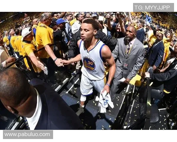 勇士队签下自由球员，引援再添一员猛将加强内线实力