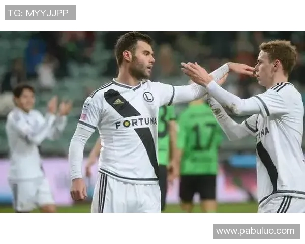 欧冠小组赛华沙对决科克城精彩回顾与战术分析