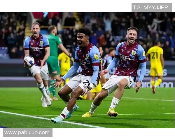 曼城主场迎战伯恩利全力争胜期待精彩对决 曼城主场迎战伯恩利全力争胜期待精彩对决