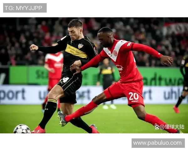 雷根斯堡与圣保利的精彩对决谁能在赛场上笑到最后