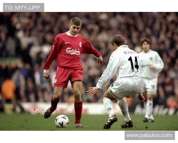 伊恩拉什的传奇足球生涯与对现代足球的深远影响分析 伊恩拉什的传奇足球生涯与对现代足球的深远影响分析