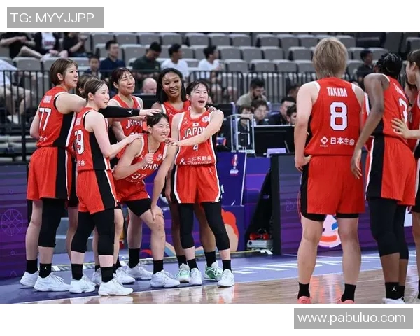 菲律宾女篮与中华台北女篮激战正酣谁能在赛场上笑到最后